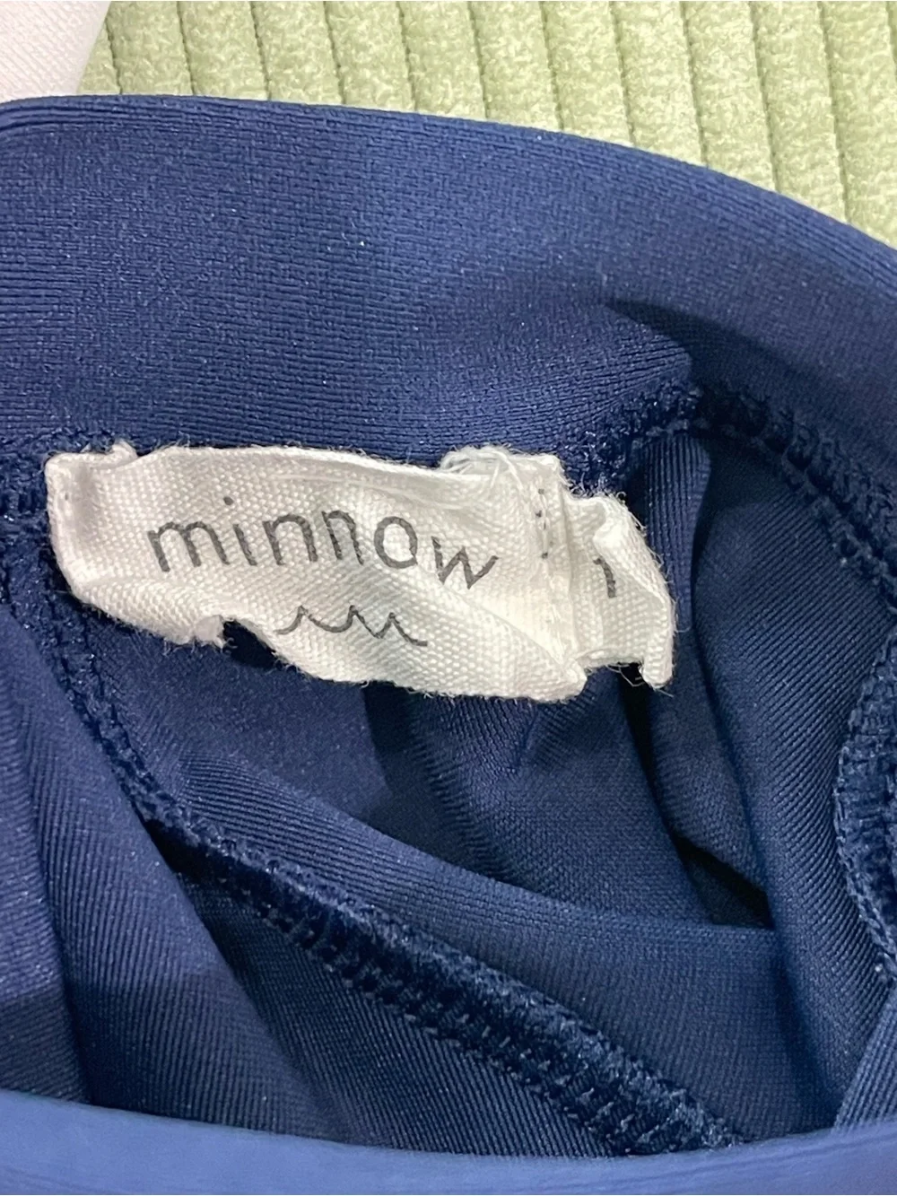 Minnow unisex navy rashguard, size 1T EUC